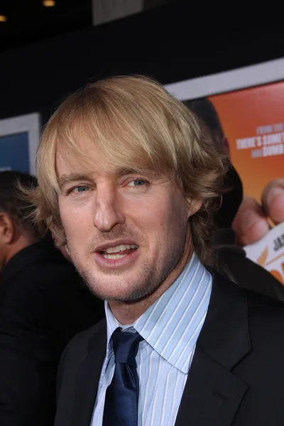 Owen wilson bei der "hall pass" los angeles premiere, cinerama dome, hollywood, ca. 23.02. — Stockfoto