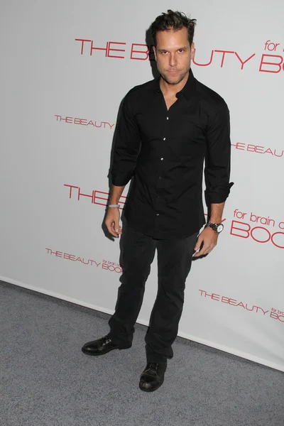 Dane Cook в The Launch Of The Beauty Book for Brain Cancer, Chinese Theatre, Hollywood, CA 11-14-11 — стоковое фото