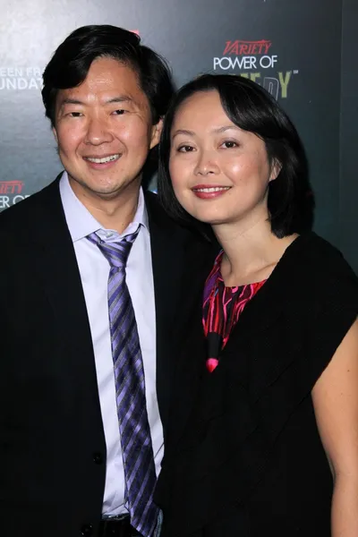 Ken jeong und Frau — Stockfoto
