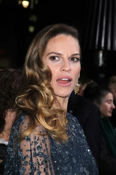 Hilary Swank no "Ano Novo" Los Angeles Premiere, Chinese Theater, Hollywood, CA 12-05-11 — Fotografia de Stock