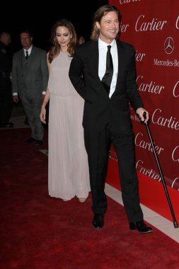 Angelina jolie ve brad pitt
