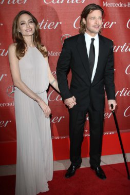 Angelina jolie ve brad pitt