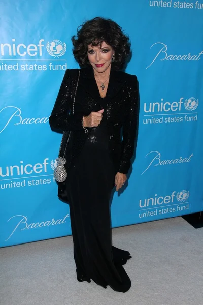 Joan collins w 2011 roku unicef piłkę, beverly wilshire hotel, beverly hills, ca 12-08-11 — Zdjęcie stockowe