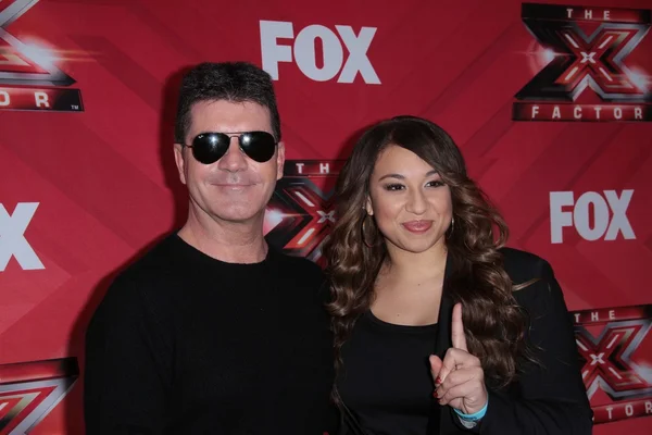 Simon cowell och melanie amaro — Stockfoto