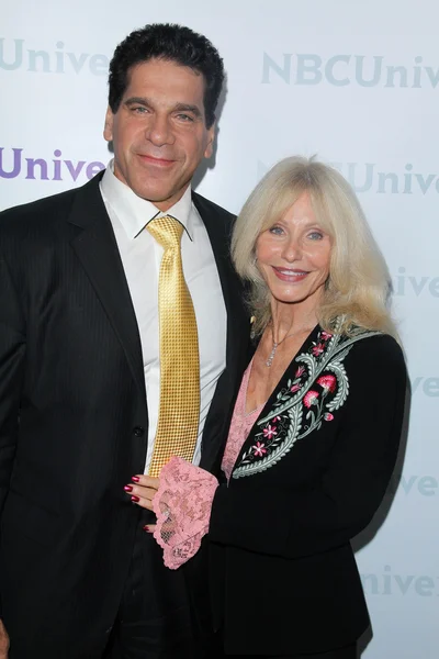 Lou Ferrigno at the NBCUNIVERSAL Press Tour All-Star Party, The Athenaeum, Pasadena, CA 01-06-12 — Stock Photo, Image