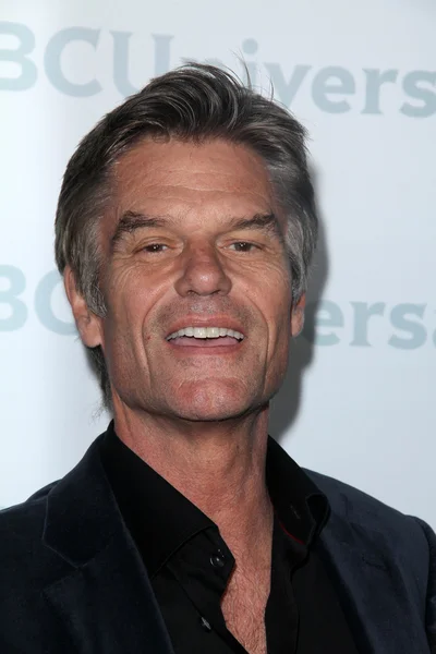 Harry Hamlin en el NBCUNIVERSAL Press Tour All-Star Party, The Athenaeum, Pasadena, CA 01-06-12 —  Fotos de Stock