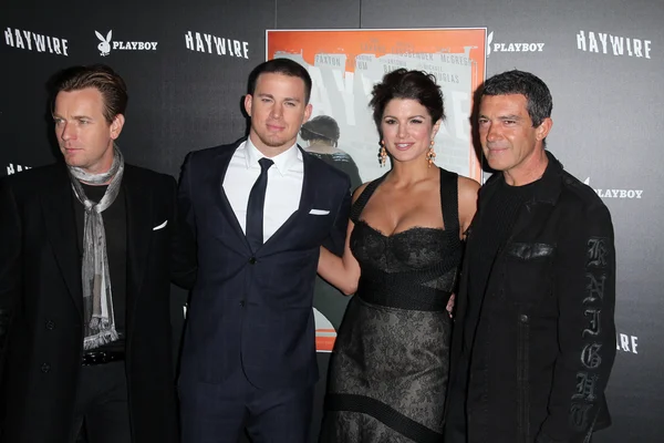 Ewan McGregor, Channing Tatum, Gina Carano. Antonio Banderas no "Haywire" Los Angeles Premiere, Directors Guild Of America, Los Angeles, CA 01-05-12 — Fotografia de Stock