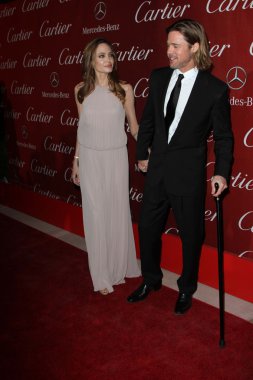 Angelina jolie ve brad pitt