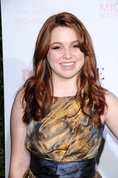 Jennifer Stone en el octavo Annual Teen Vogue Young Hollywood Party, Paramount Studios, Hollywood, CA. 10-01-10 — Foto de Stock