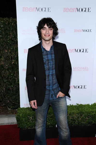 George Finn at the 8th Annual Teen Vogue Young Hollywood Party, Paramount Studios, Hollywood, CA. 10-01-10 — Stockfoto