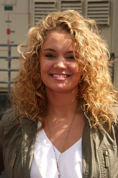 Tiffany Thornton – stockfoto