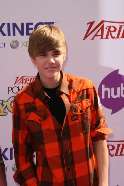 Justin bieber op verscheidenheid de 4e jaarlijkse kracht van jeugd evenement, paramount studios, hollywood, ca. 10-24-10 — Stockfoto