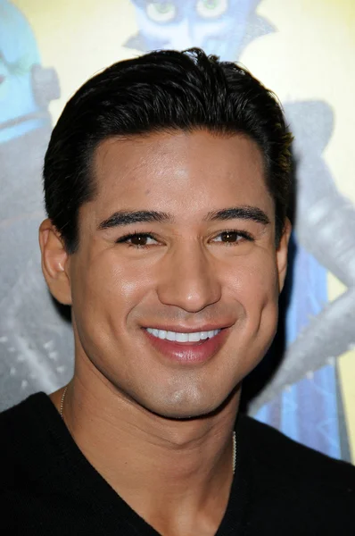 Mario Lopez "Megamocny" Los Angeles premiera, Chiński Teatr, Hollywood, Ca. 10-30-10 — Zdjęcie stockowe