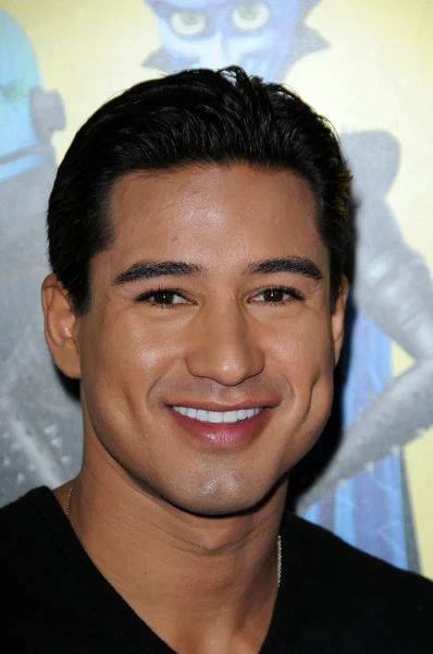 Mario Lopez "Megamocny" Los Angeles premiera, Chiński Teatr, Hollywood, Ca. 10-30-10 — Zdjęcie stockowe