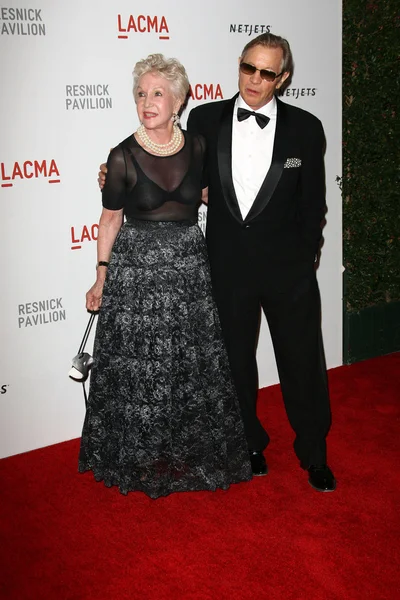 Майкл Йорк и его жена Пэт — стоковое фото