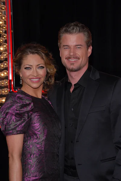 Rebecca Gayheart y Eric Dane en el Burlesque Los Angeles Premiere, Chinese Theater, Hollywood, CA. 11-15-10 — Foto de Stock