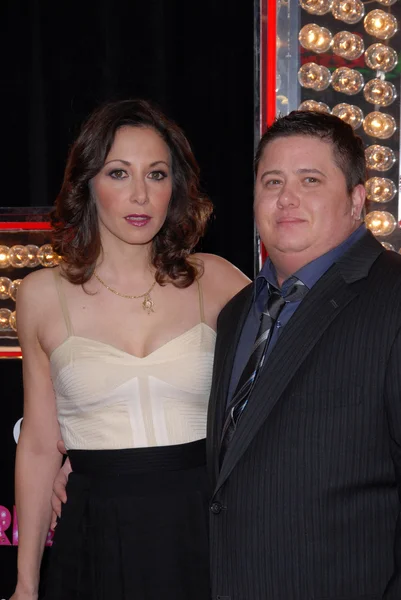 Jennifer Elia and Chaz Bono at the "Burlesque" Los Angeles Premiere, Chinese Theater, Hollywood, CA. 11-15-10 — Stock Photo, Image