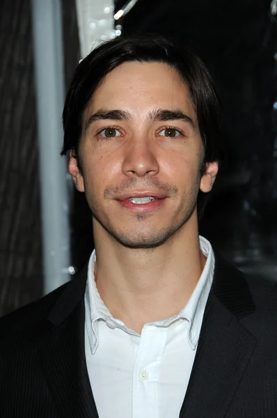 Justin Long at the "Conviction" Los Angeles Premiere, Samuel Goldwyn Theater, Beverly Hills, CA, 10-05-10 — Stock Photo, Image
