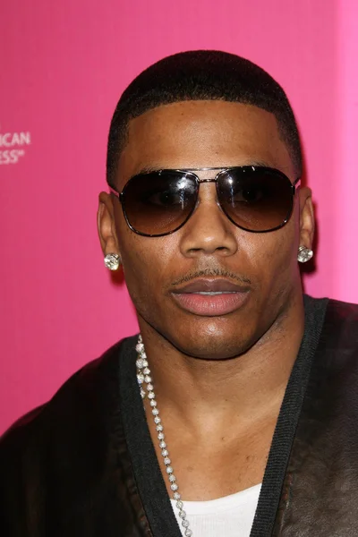 Nelly na nas Weekly's Hot Hollywood zdarzenia, Kolonii, Hollywood, Ca. 11-18-10 — Zdjęcie stockowe