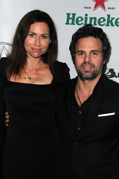 Minnie Driver et Mark Ruffalo à "The Oxfam Party" à Esquire House LA, Private Location, Beverly Hills, CA 11-18-10 — Photo