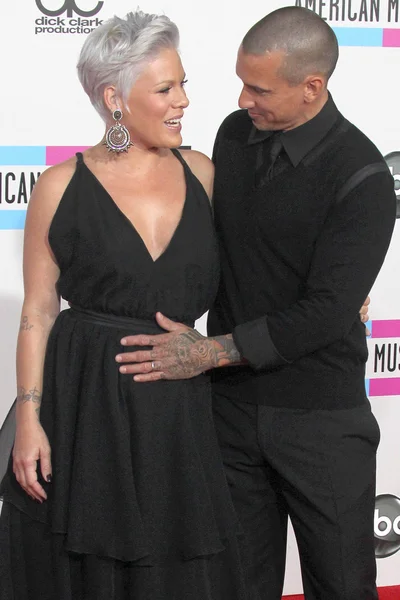 Rosa y hart carey en el 2010 american music awards llegadas, nokia theater, los Ángeles, ca. 21/11/10 — Foto de Stock