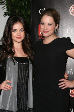 Lucy hale ve ashley benson