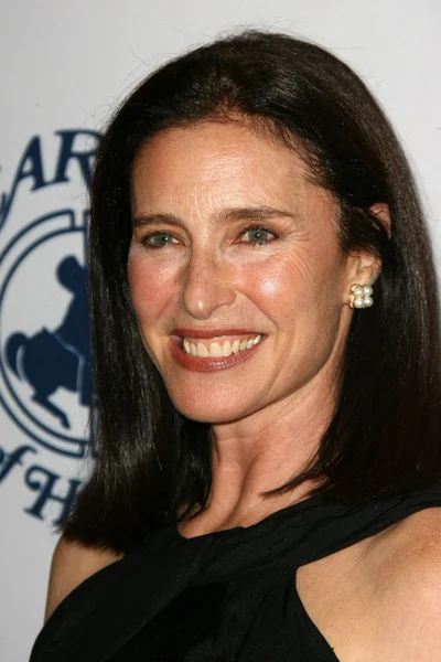 Mimi rogers beim 32. jubiläums-karussell der hoffnungskugel, beverly hilton hotel, beverly hills, ca. 23.10.10 — Stockfoto