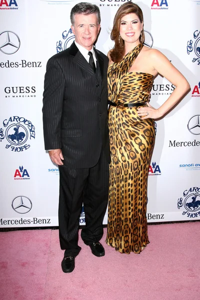 Alan Thicke and wife at the 32nd Anniversary Carousel Of Hope Ball, Beverly Hilton Hotel, Beverly Hills, CA. 10-23-10 — Stock Photo, Image