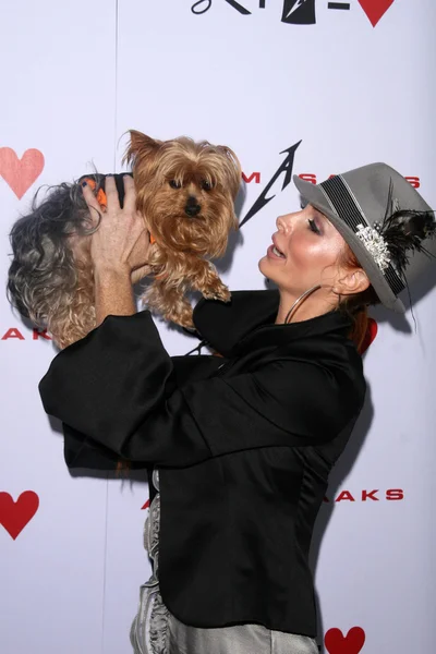 Phoebe prijs bij het adam saaks vlaggenschip winkel openen, adam saaks store, los angeles, ca. 10-10-10 — Stockfoto