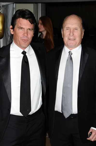 Josh Brolin and Robert Duvall at the 2nd Annual Academy Governors Awards, Kodak Theater, Hollywood, CA. 11-14-10 — 图库照片