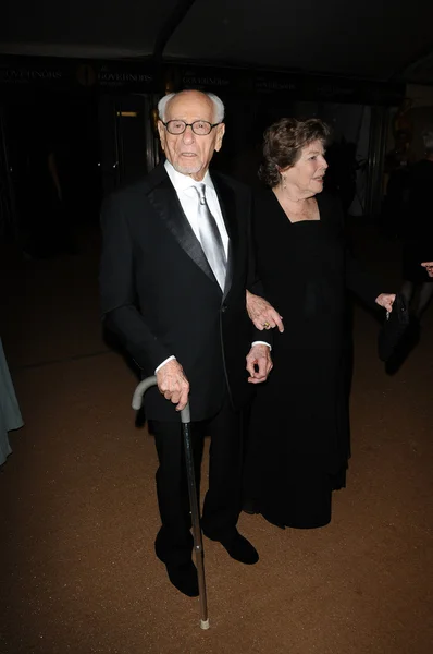 Eli Wallach e Anne Jackson no 2nd Annual Academy Governors Awards, Kodak Theater, Hollywood, CA. 11-14-10 — Fotografia de Stock
