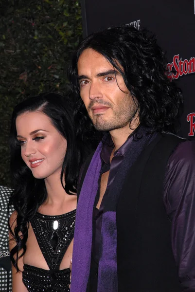 Katy Perry e Russell Brand no Rolling Stone American Music Awards VIP After-Party, Rolling Stone Restaurant & Lounge, Hollywood, CA. 11-21-10 — Fotografia de Stock