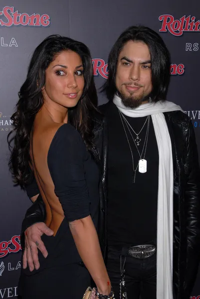 Leilani Dowding y Dave Navarro en los Rolling Stone American Music Awards VIP After-Party, Rolling Stone Restaurant & Lounge, Hollywood, CA. 11-21-10 — Foto de Stock