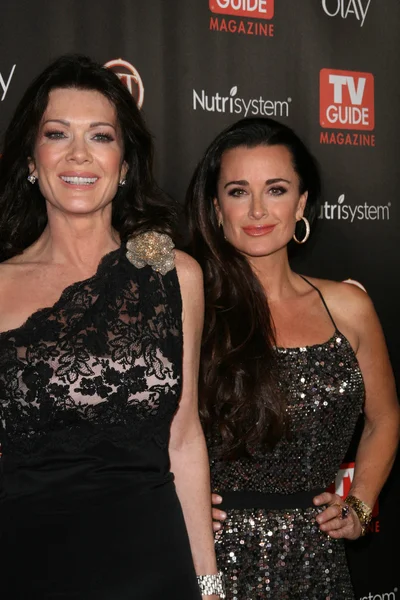 Lisa Vanderpump and Kyle Richards at TV Guide Magazine's "2010 Hot List," Drai's, Hollywood, CA. 11-08-10 — Stock Photo, Image