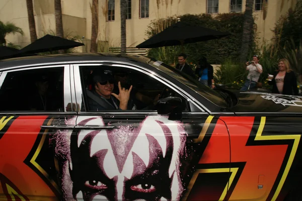 Gene Simmons at the 2nd Annual Rally For Kids With Cancer Scavenger Cup Start Your Engines Brunch, Roosevelt Hotel, Hollywood, CA. 10-23-10 — 图库照片