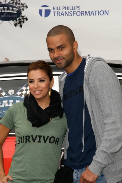 Eva Longoria Parker et son mari Tony Parker au 2e rassemblement annuel pour les enfants avec cancer Coupe Scavenger Démarrez votre brunch moteurs, Roosevelt Hôtel, Hollywood, CA. 10-23-10 — Photo