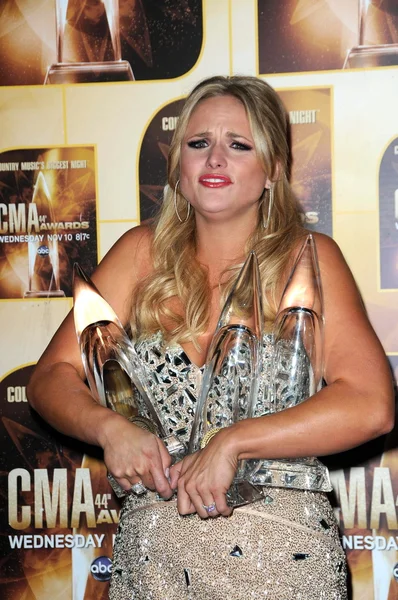Miranda Lambert no 44th Annual CMA Awards, Bridgestone Arena, Nashville, TN. 11-10-10 — Fotografia de Stock