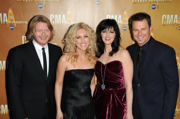 Little Big Town at the 44th Annual CMA Awards, Bridgestone Arena, Nashville, TN. 11-10-10 — Stock Photo, Image