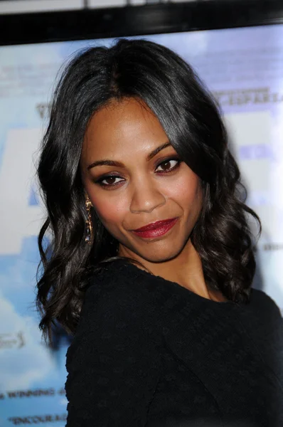 Zoë saldana — Stockfoto