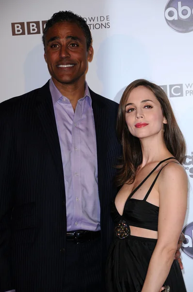 Rick Fox og Eliza Dushku – stockfoto