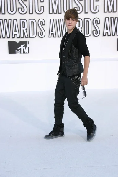 Justin Bieber aux MTV Video Music Awards 2010, Nokia Theatre L.A. LIVE, Los Angeles, CA. 08-12-10 — Photo