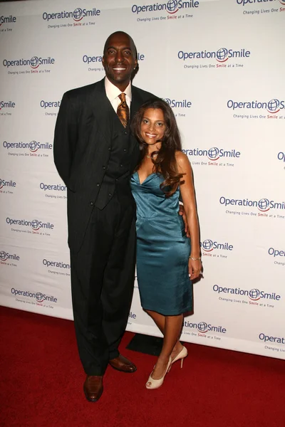 John Salley e esposa Natasha — Fotografia de Stock