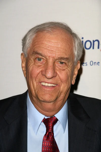 Garry marshall na 9. roční úsměv gala přijímající operace úsměv, beverly wilshire hotel, beverly hills, ca. 09-24-10 — Stock fotografie