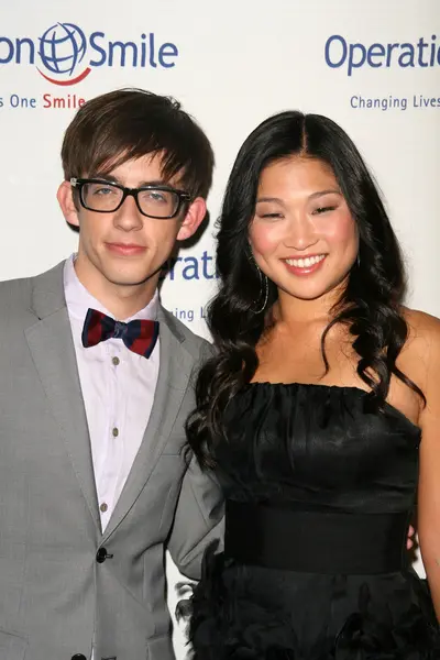 Kevin mchale ve jenna ushkowitz 9 yıllık gülümseme Gala yararlanan işlem gülümseme, beverly wilshire hotel, beverly hills, ca. 09-24-10 — Stok fotoğraf