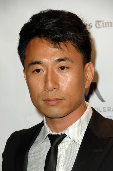 James Kyson Lee at the Inaugural Museum Of Tolerance International Film Festival Gala Honoring Clint Eastwood, Museum Of Tolerance, Los Angeles, CA. 11-14-10 — Stock Photo, Image