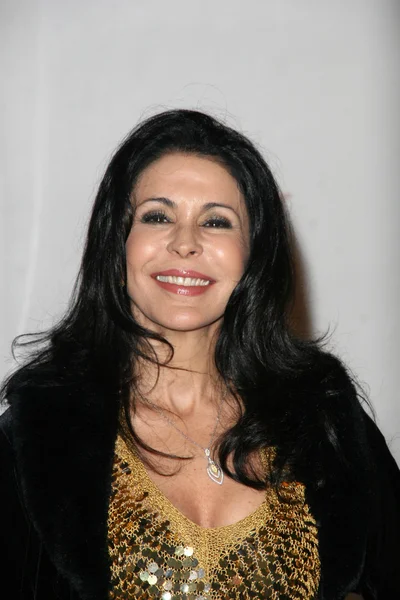 Maria Conchita Alonso op de Rally voor kinderen met kanker "De kwalificatie" Celebrity ontwerp Party, Roosevelt Hotel, Hollywood, Ca. 10-22-10 — Stockfoto