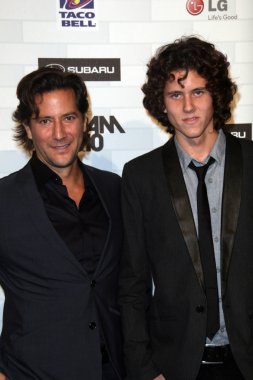 Henry Ian Cusick Spike Tv'nin 