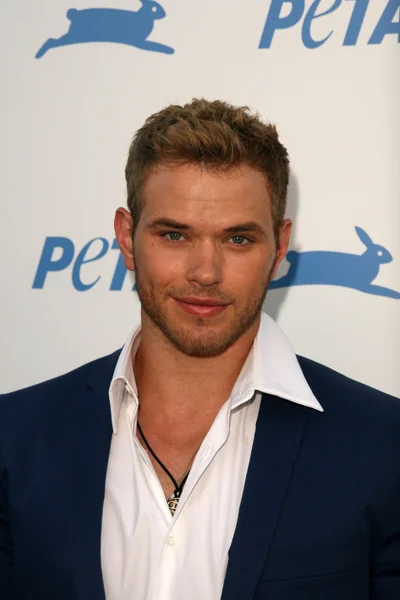 Kellan Lutz no 30th Anniversary Gala and Humanitarian Awards da PETA, Hollywood Palladium, Hollywood, CA. 09-25-10 — Fotografia de Stock