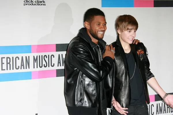Usher, Justin Bieber — Foto de Stock