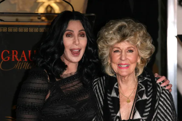 Cher y mamá Georgia Holt — Foto de Stock